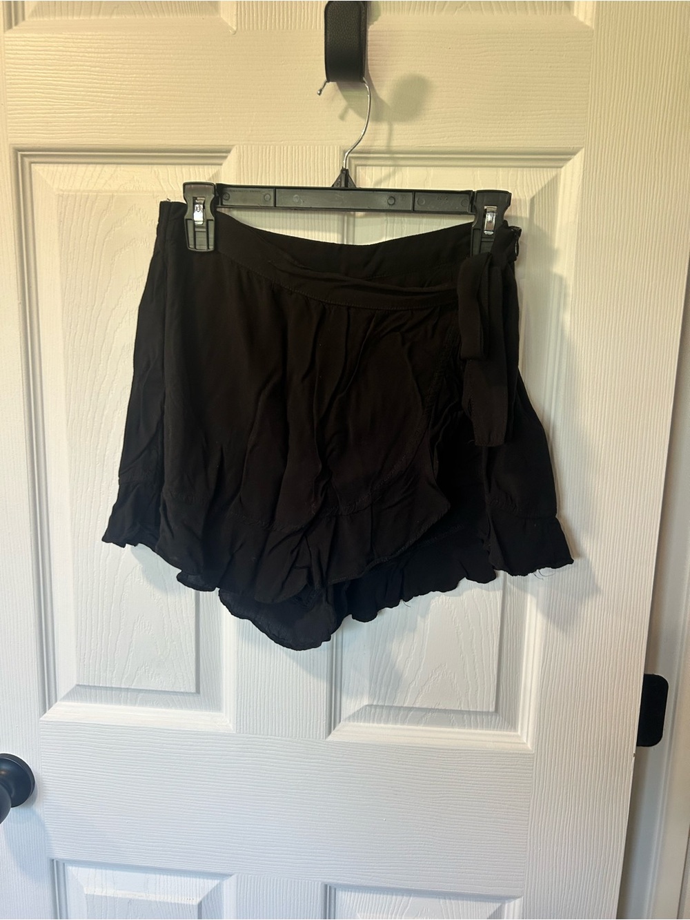 Women's Black Tie-Waist Ruffle Shorts